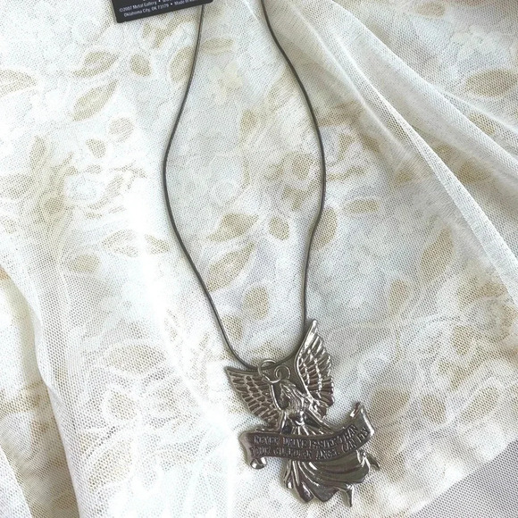 NWT Guardian Angel Silverplated Charm Pendant with 16" Branded Chain Necklace - Picture 9 of 10